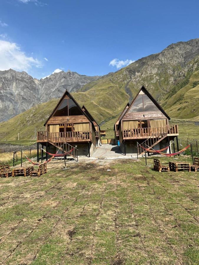 Kazbegi 4 Side Cottages Экстерьер фото